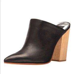 Dolce Vita Women’s Enyo Mule, Black Leather